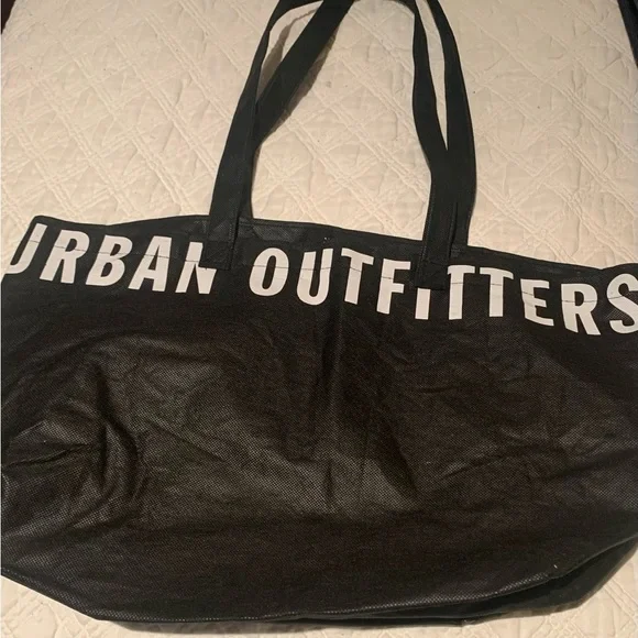 4 urban outfitter retail shopping bags - Picture 3 of 9